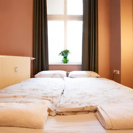 Atelier Rose Apartment *